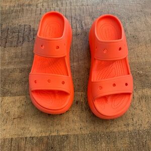 CROCS Vibrant Coral Color
